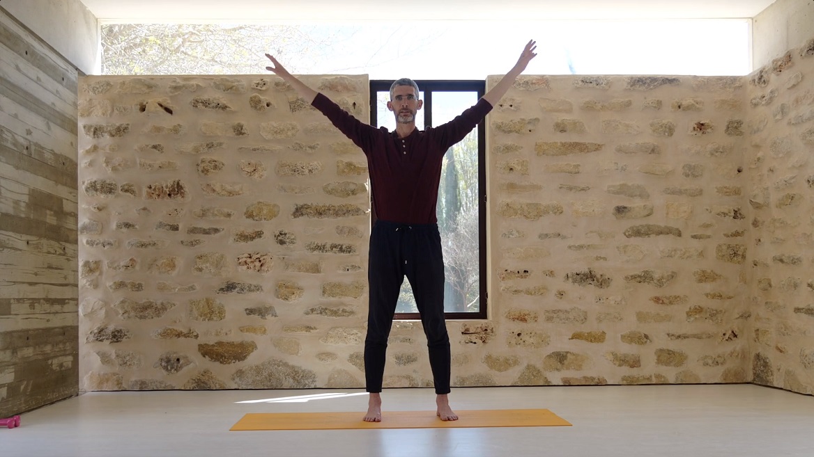 לחזק את הגוף בשיעור עמידה שמתאים לכולם